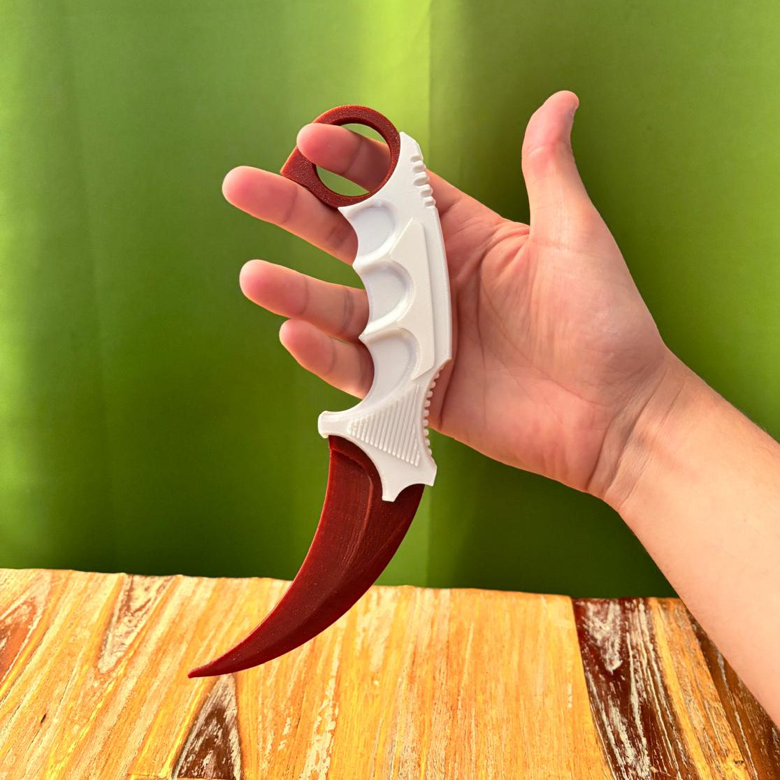 Karambit Carmesí Decorativo