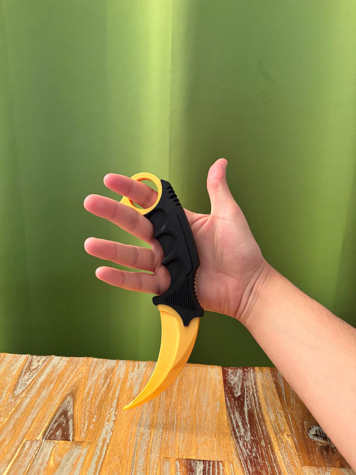 Karambit Oro Decorativo